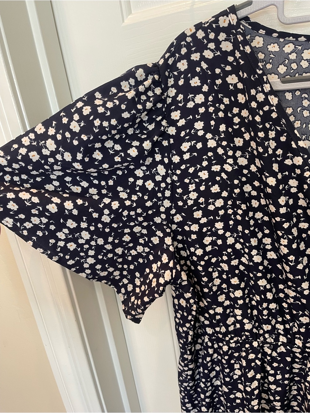 Plus Size Navy Blue Printed Maxi Dress with V-Neck - Picture 3 of 7